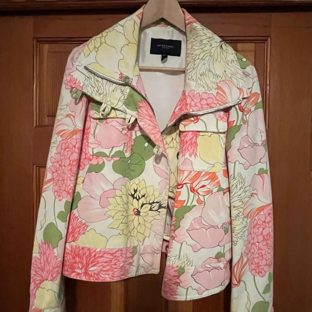 Burberry cotton jacket with colorfull flower pattern